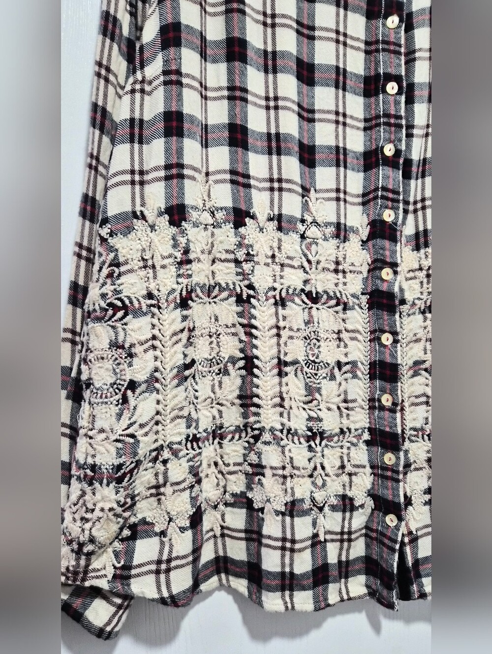 3J Workshop Johnny Was White Plaid Button-Down Shirt with Lace Embroidery Sz L - Picture 4 of 11